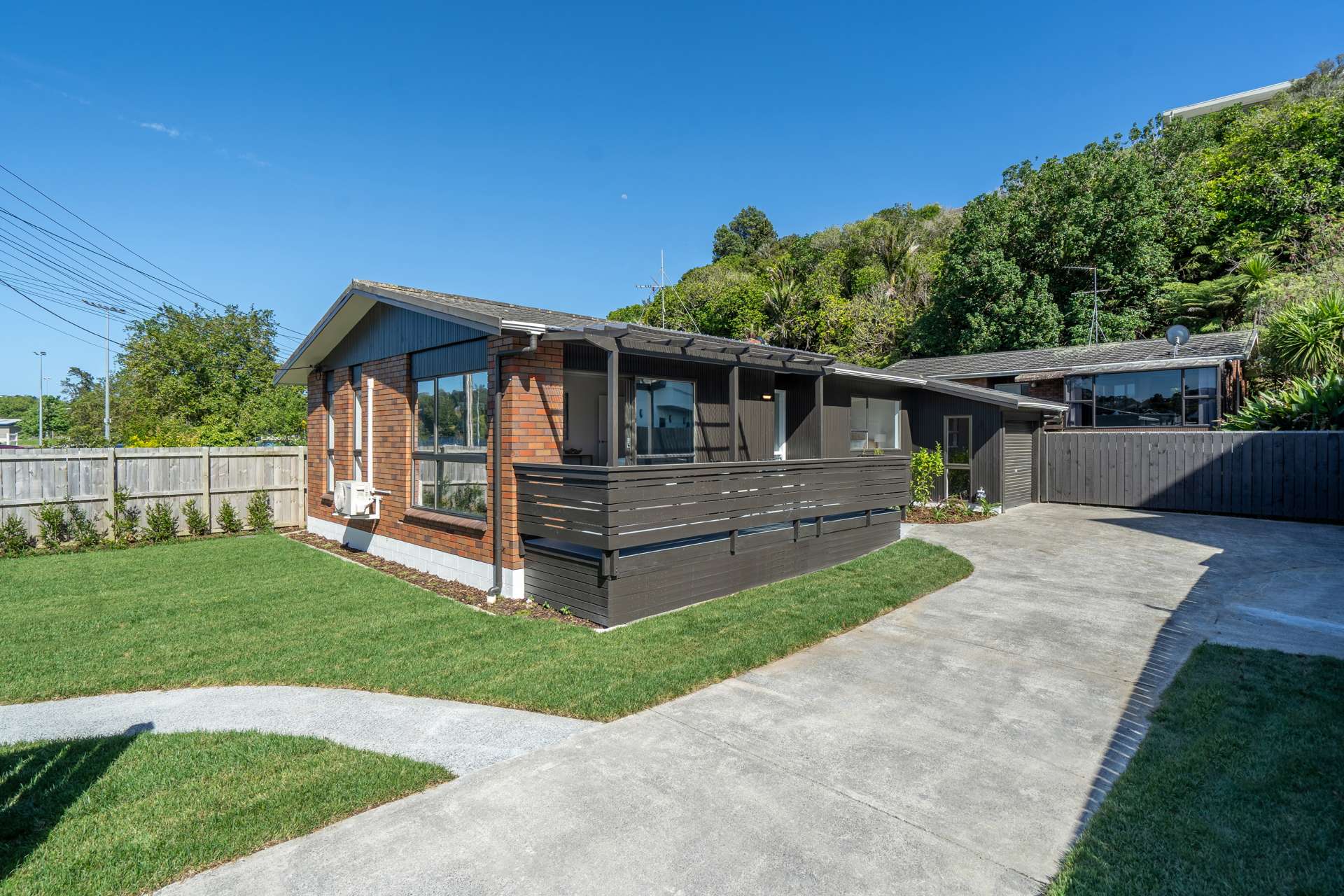 11 Woodlands Crescent Browns Bay_0