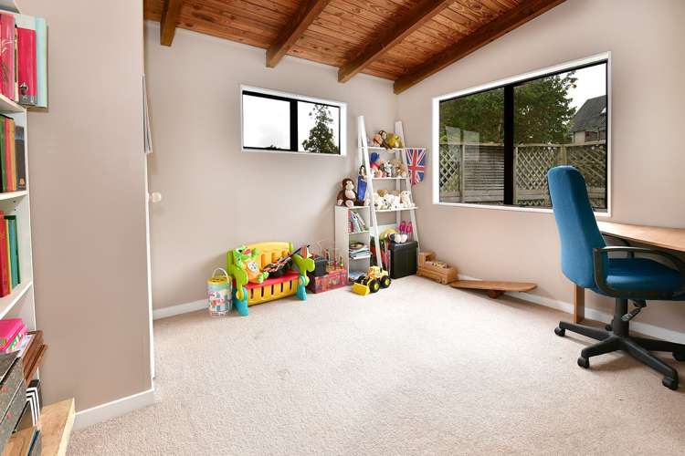 38 Thorburn Avenue Red Beach_14