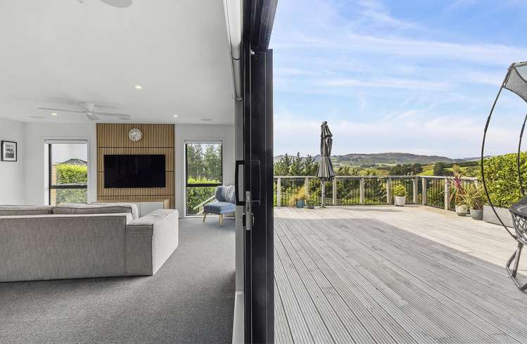 168 Endeavour Drive Whitby_20