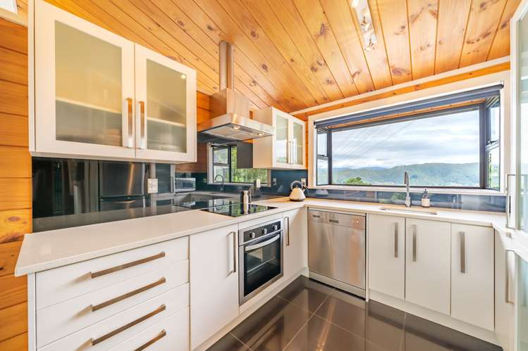 28 Matuhi Street Tirohanga_14