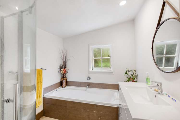 729 Bay Road Oxford_10