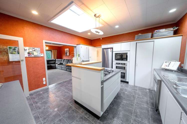 76 Ariki Avenue Otatara_5