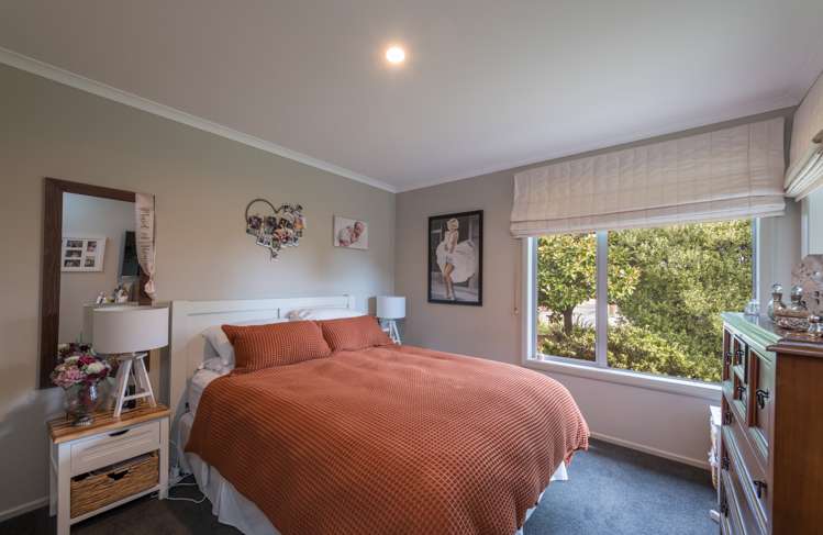 2 Woodstock Place Stoke_10