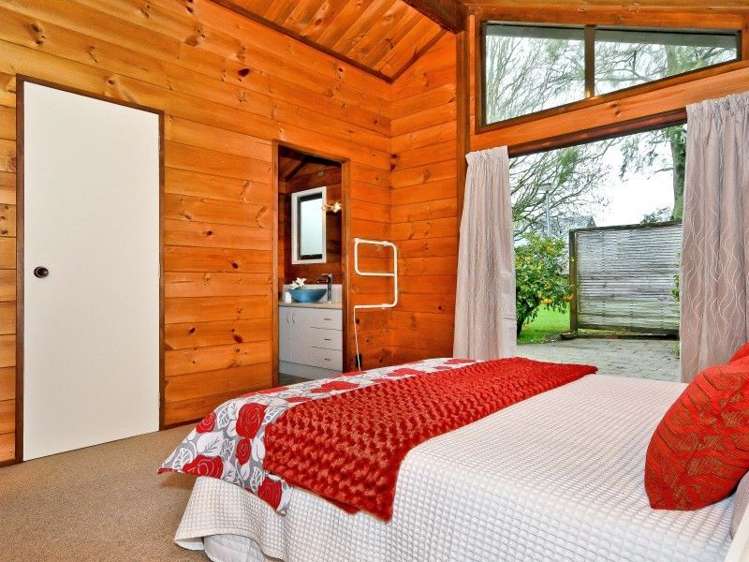 16 Brookview Court Queenwood_10