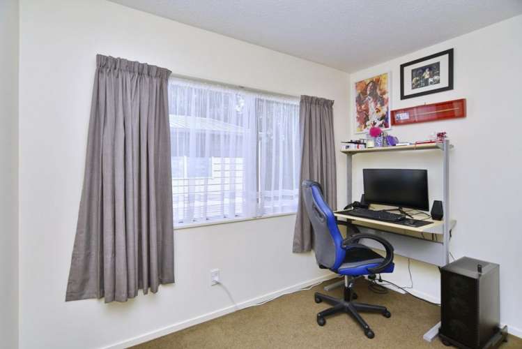 1b Eders Road Woodend_13