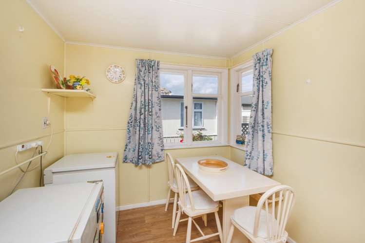 2 Paisley Street Awapuni_11