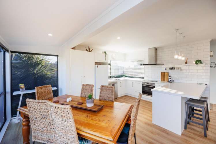 50 Shortt Street Foxton Beach_16