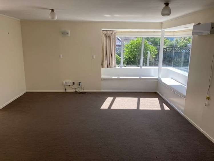 2/9 Channing Crescent Botany Downs_2
