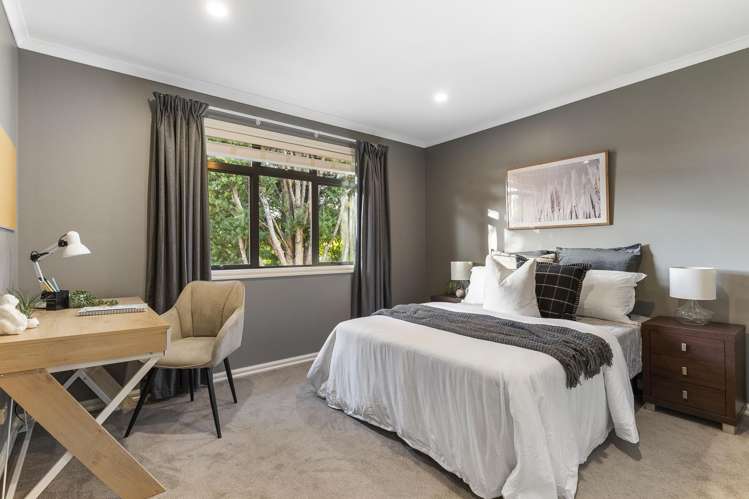 11 Churchouse Road Greenhithe_19