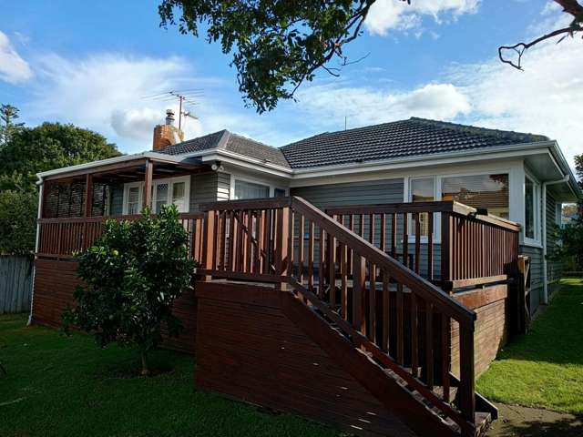Charming 2-Bedroom Home in Papatoetoe