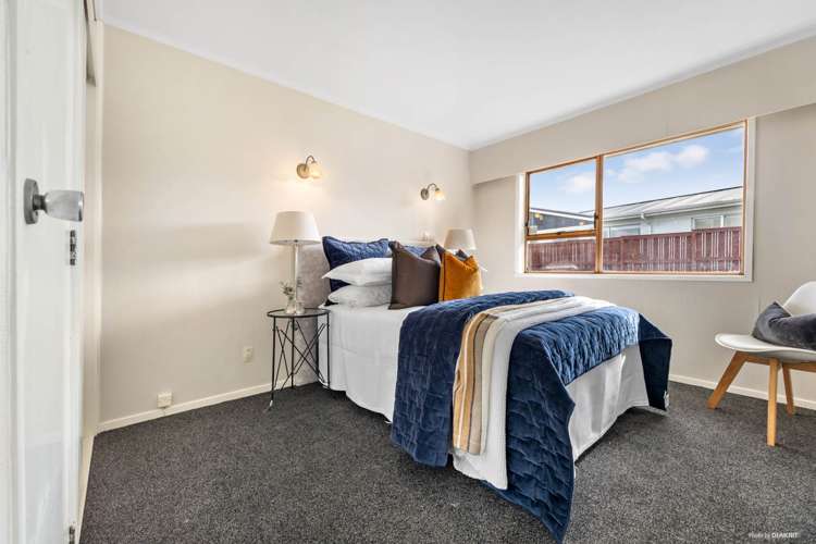 2/50 Luton Avenue Sunnyhills_7