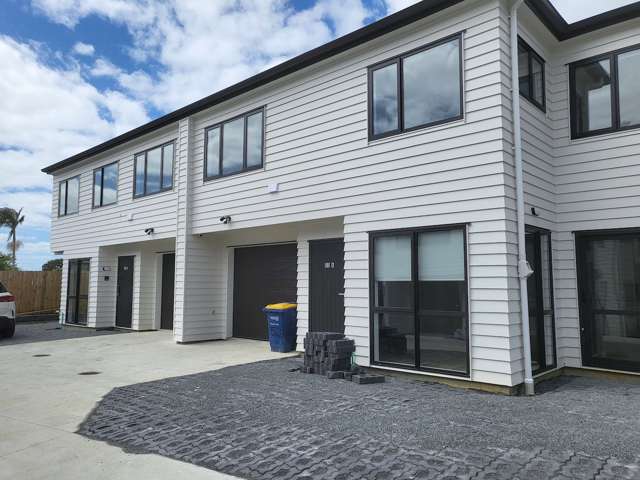 52 Universal Drive Henderson_2