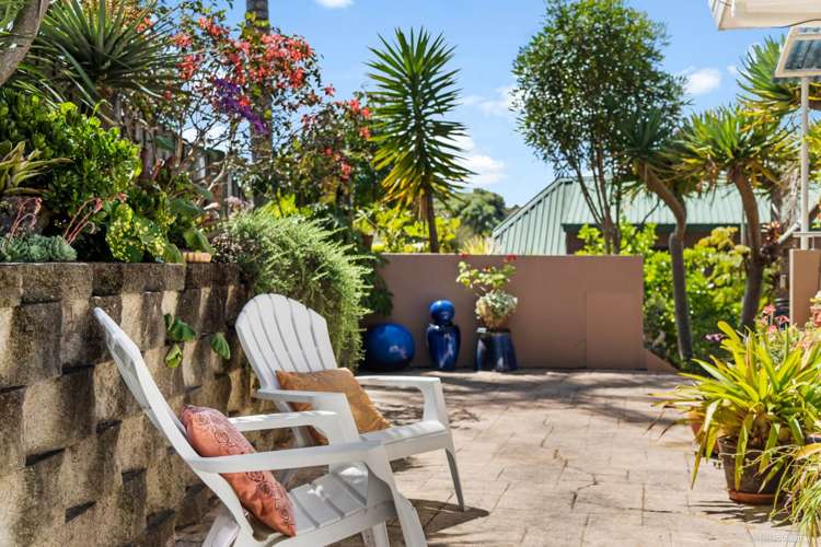 29 De Val Drive Titirangi_8