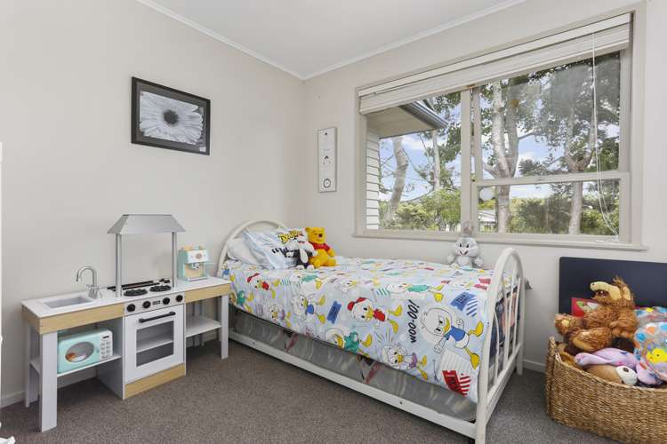 15 Scotstoun Place Glen Eden_16