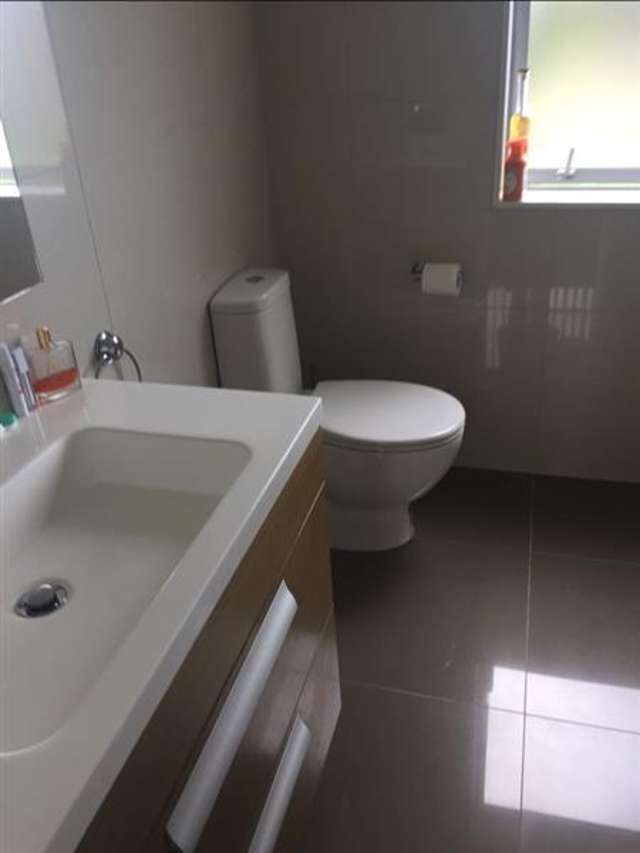 3205b Great North Road New Lynn_1