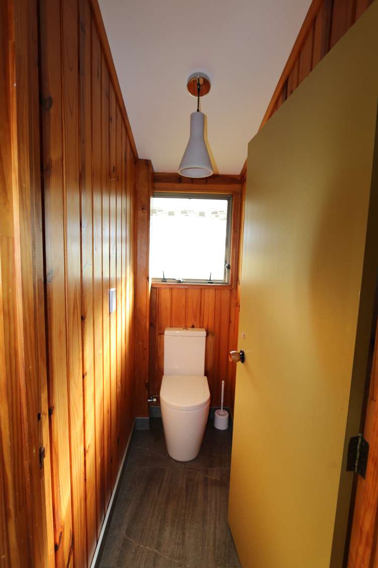 10 Upland Road Huia_13