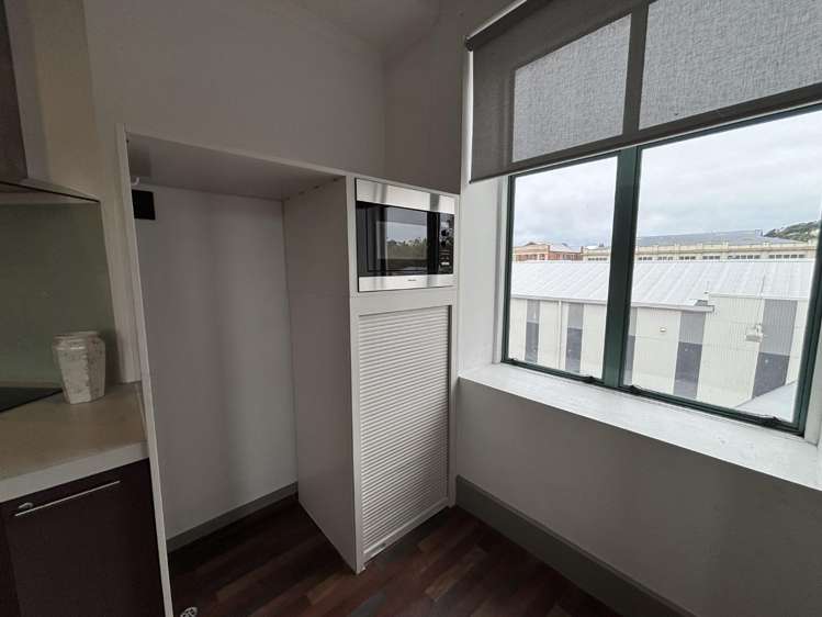 25/2 Victoria Ave City Centre_5