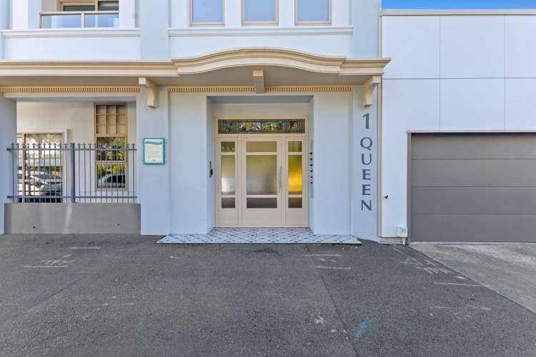 1 Queen Street New Plymouth_12