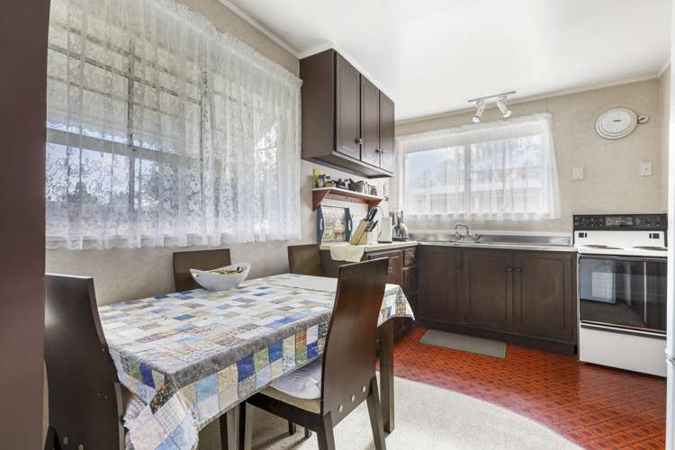 15b Sandalwood Drive Dinsdale_5