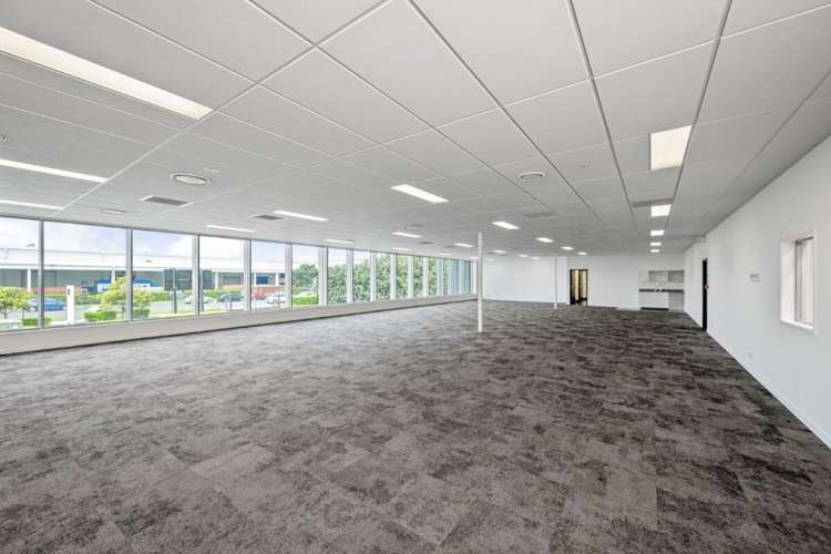 81 Westney Road Mangere_17