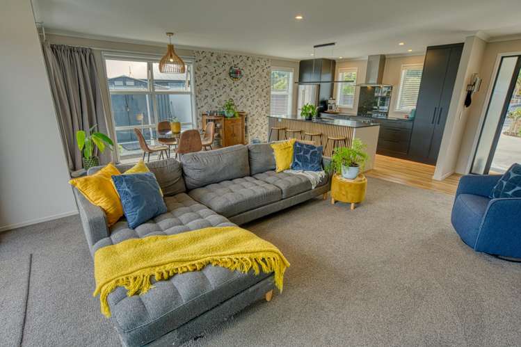 174 Coulson Road Paroa_7