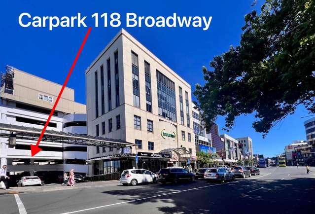 Carpark 3/118 Broadway Newmarket_1