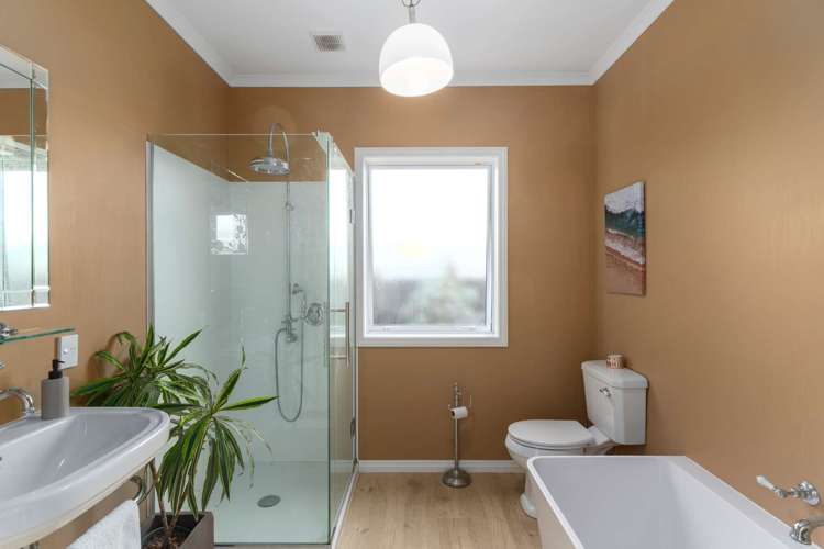 52 Greenhaven Drive Burwood_11