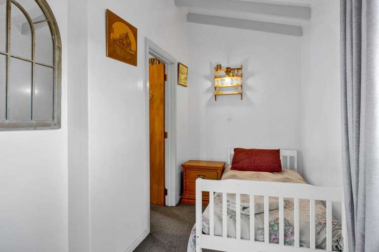 15 Gilbert Street Patea_12