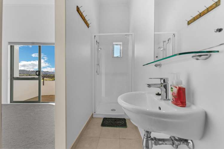 14/150 Chapel Road Flat Bush_16