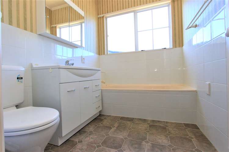 1866 State Highway 1 Tuamarina_7