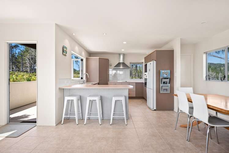 9 Margaret Way Langs Beach_11