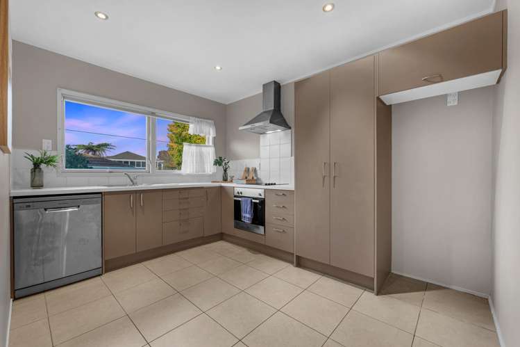 6 Lakeside Drive Pahurehure_5