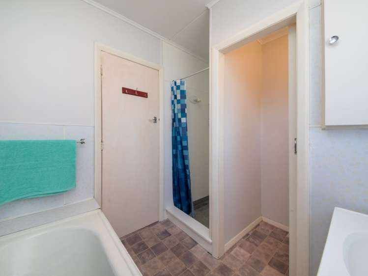 9 Queen Street Feilding_15