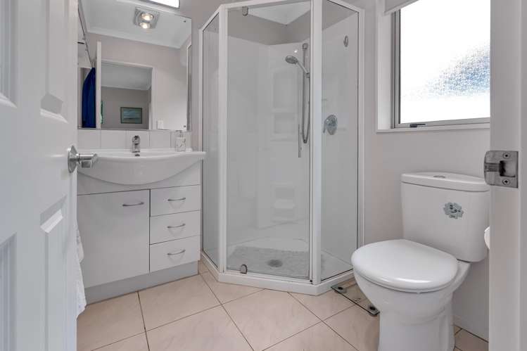 8 Cleanen Place Te Kamo_13