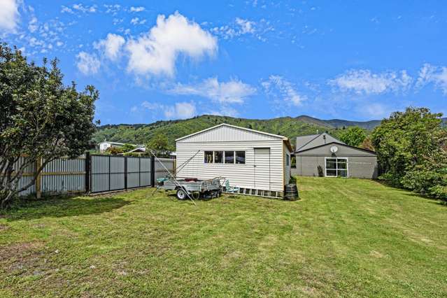 44 Beach Road Waikawa_3