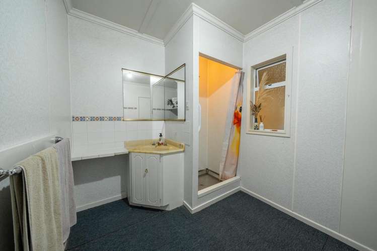 12 Drury Street East Colac Bay_14