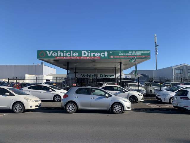 Road Front | High Profile Car Yard