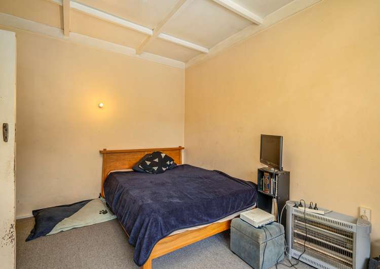 29 Emano Street Toi Toi_12