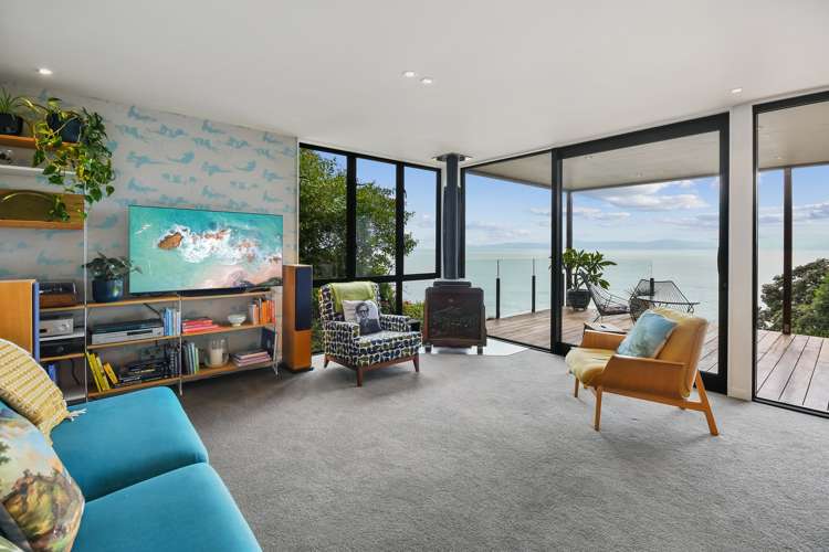 1833 East Coast Road Whakatiwai_7