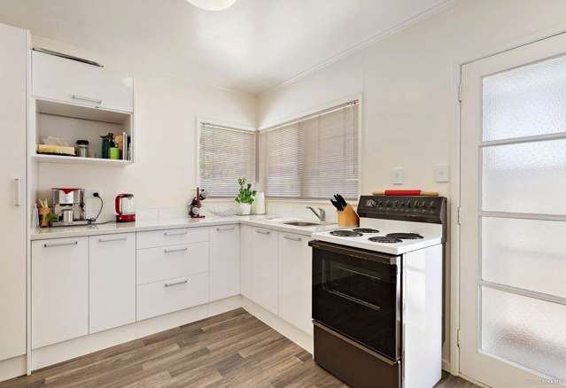 1/84 Archers Road Glenfield_2