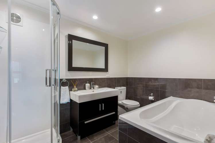 66 Duncansby Road Stanmore Bay_17