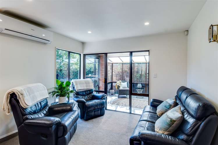 2 Webb Place Taradale_8