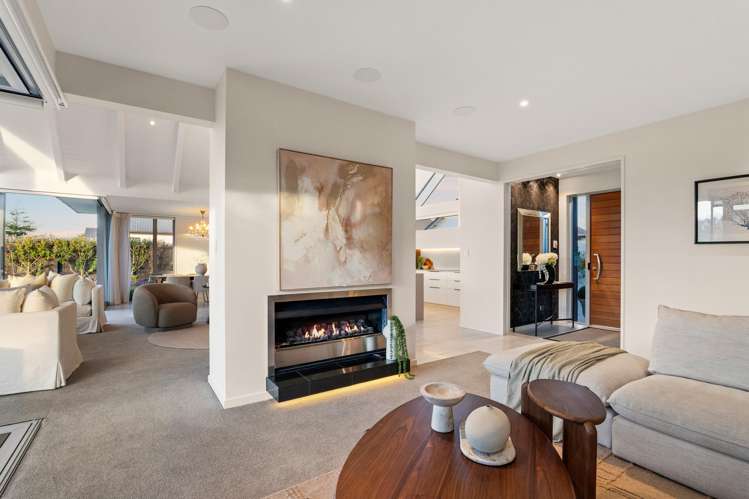 53 Waterstock Way_2