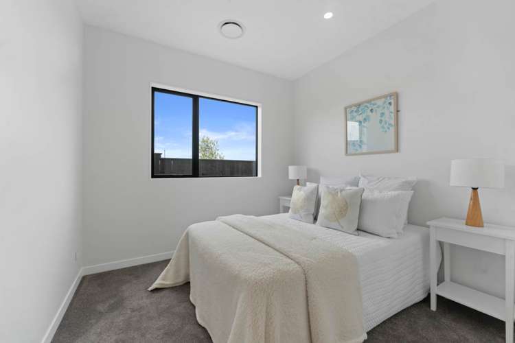 74 Huanui Drive Orewa_13