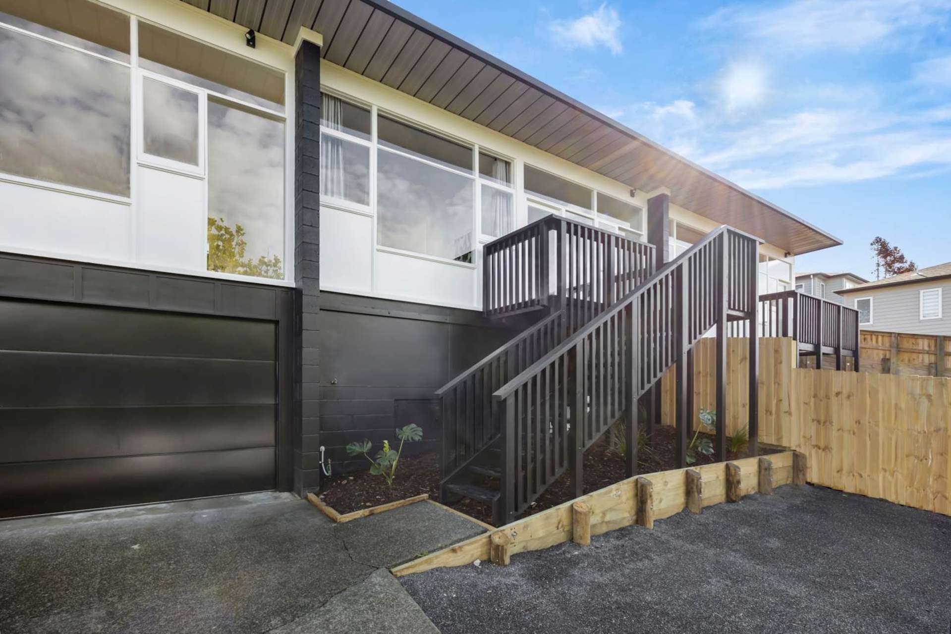 2/130B Paihia Road One Tree Hill_0