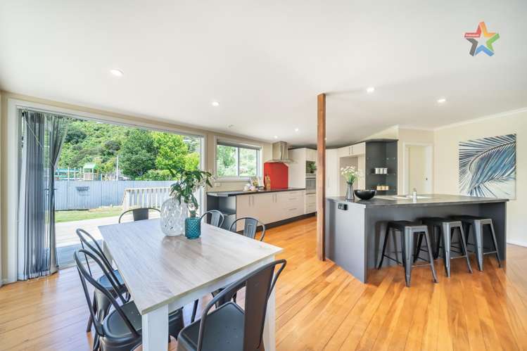 2 Molloys Road Te Marua_3