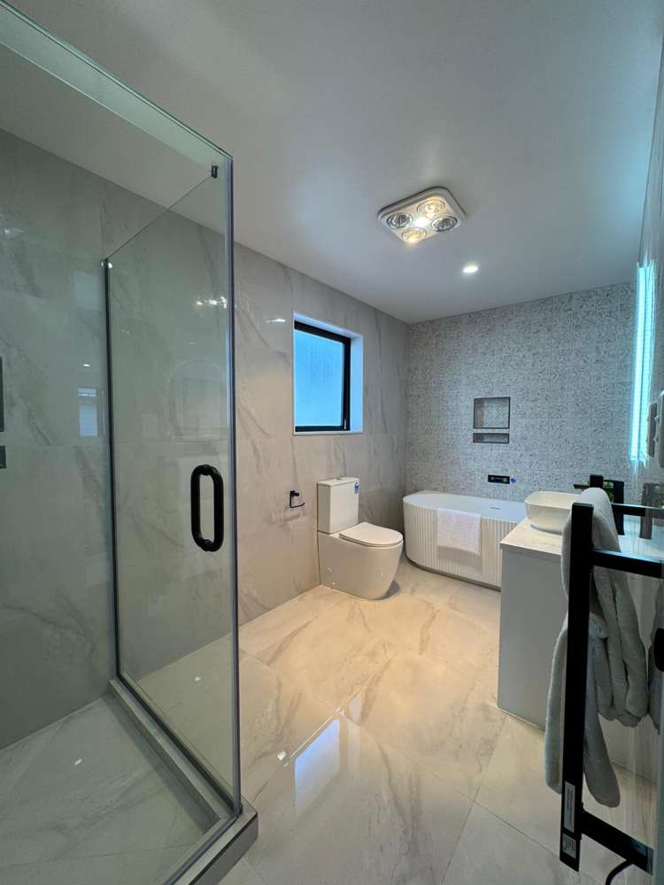 16 Grand Ridge Avenue Flat Bush_16