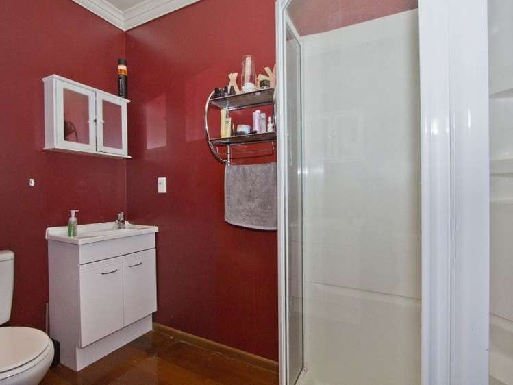 13 Hine Road Wainuiomata_8