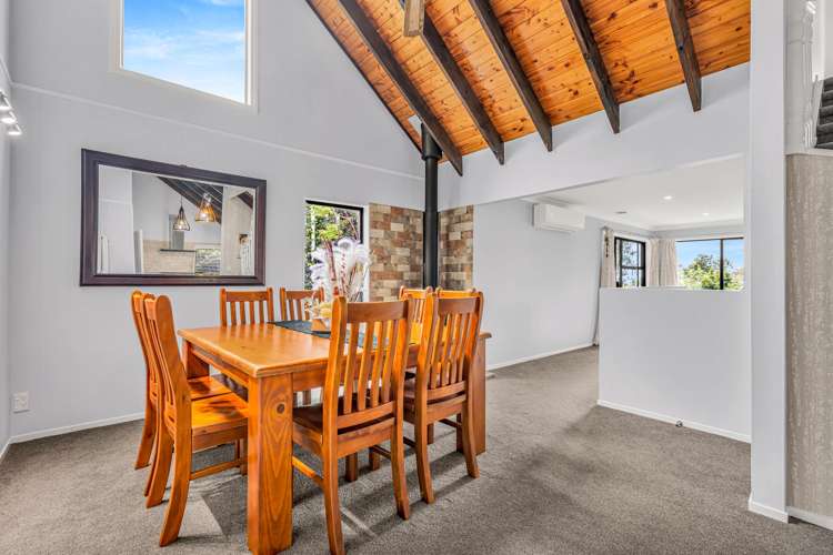 11 Moffat Road Red Beach_12