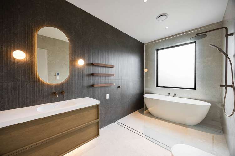 2/520 Beach Road Murrays Bay_12